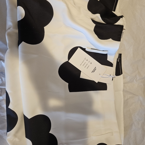 Black and White Floral Women's Skirt - Picture 8 of 11